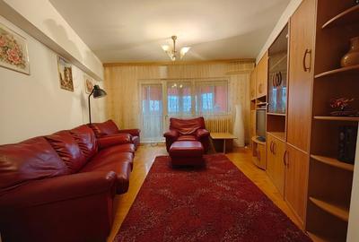 Apartament cu 3 camere decomandat în Crângași - 12