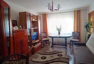 Apartament cu 3 camere decomandat în Central - 3