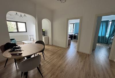 Casă individuală cu 8 camere cu Canalizare în Drumul Sării - 9