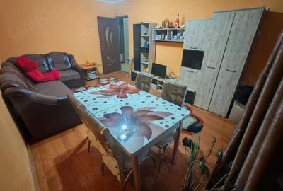 Inchiriez apartament 2 camere - 3