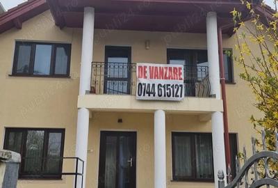 Casă cu Teren 800 Mp în Malu - 2