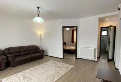 Apartament cu 2 camere, semidecomandat - zona Tractorul - 1