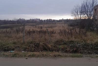 Teren de 6800 mp, în Exterior Vest - 1