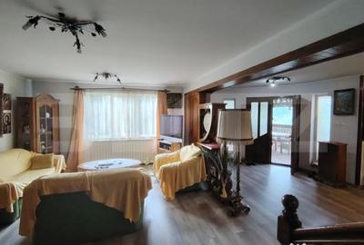 Casă cu 5 camere cu Teren 1090 Mp în Târnăveni - 2