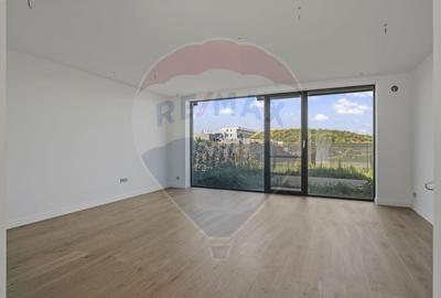 Vila superba de vanzare cu 5 camere in Tunari - Amber Forest