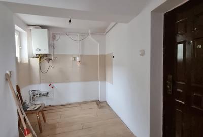 Apartament cu 2 camere decomandat în Micro 14 - 6