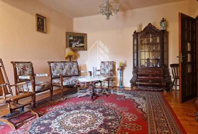 Casa familiala cu spatiu comercial si garaj P+1E+M 720 Mp - 5