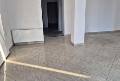 Spațiu comercial, de 104 mp, în Central - 2