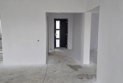 Casă cu 3 camere în Agigea - 2