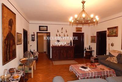 Casă individuală cu 6 camere cu Teren 590 Mp în Victoriei - 1