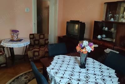 Apartament cu 2 camere decomandat în Central - 1