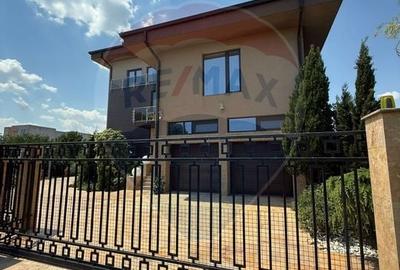 Vila cu piscina si teren 2350mp de vanzare in Mamaia Sat - 20