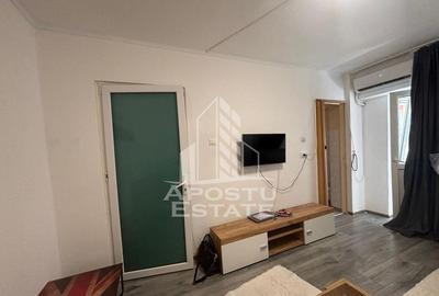 Garsoniera cu bucatarie separata de dormitor, Zona UMT - 5