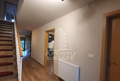 Casă cu 4 camere cu Teren 330 Mp în Dumbrăvița