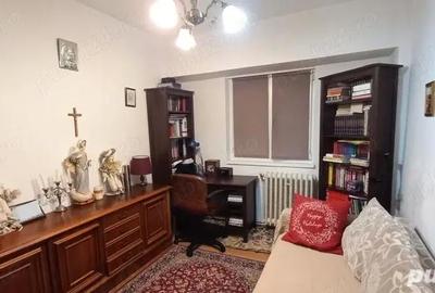 Apartament cu 3 camere decomandat în Broșteni