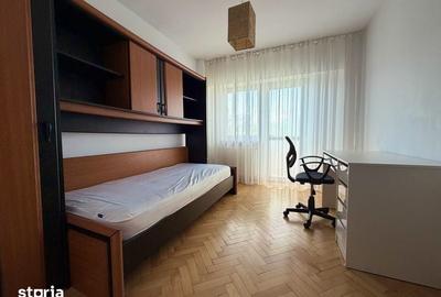 Apartament cu 3 camere în Central - 3