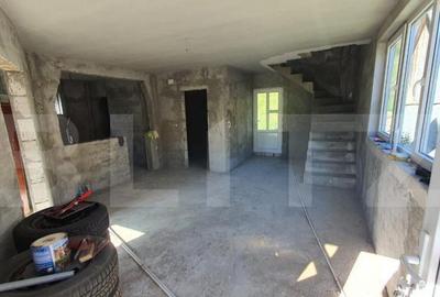 Casa P+M de aprox.140 mp, cu 10 ari livada de pomi si 1,5ari - 9
