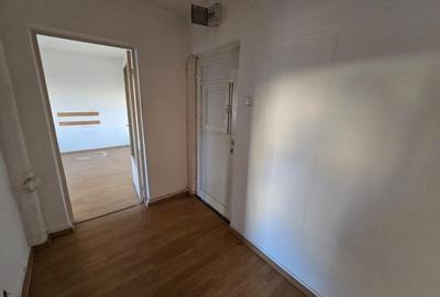 De vanzare Apartament 2 camere, zona Cetate. - 4