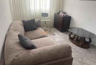 Apartament 4 camere , zona centrala -2 Stejari , decomandat - 3