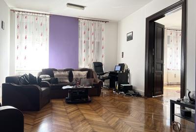 Apartament 4 camere, 120mp utili, cladire istorica, parter -   Central - 2
