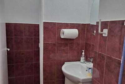 Spațiu comercial, de 90 mp, în Port - 7