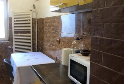 Apartament cu 2 camere semidecomandat în Far - 2