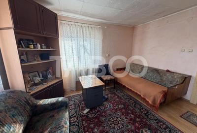 Casa de vanzare 3 camere 90 mpu teren liber 1095 mp Persani - 5