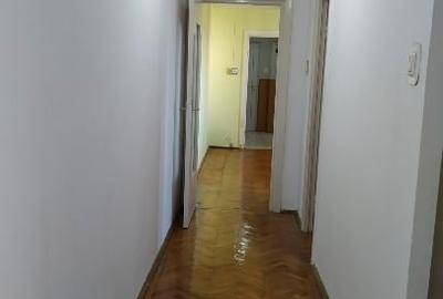 Apartament cu 3 camere semidecomandat în Circumvalațiunii - 9