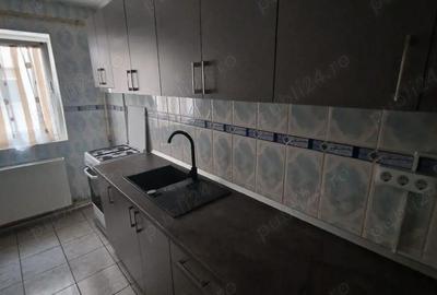 Apartament cu 3 camere decomandat în Central - 2