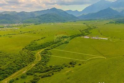 Teren de 10800 mp, în Râșnov - 2