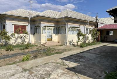 Casă cu 4 camere cu Teren 1200 Mp în Puchenii Mari - 4