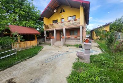 Casă cu 4 camere în Corlățel - 3
