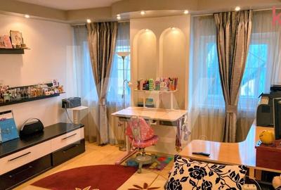 Apartament cu 3 camere decomandat în Brazda lui Novac