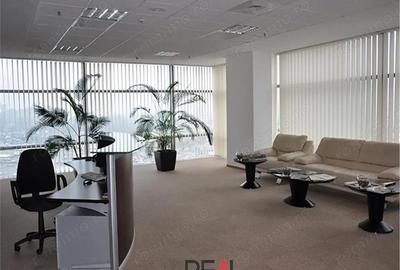 Spațiu comercial, în Titan - 7