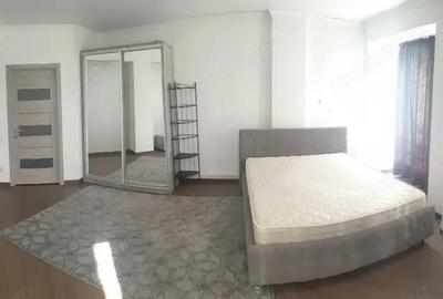 Apartament cu 2 camere decomandat în Theodor Pallady