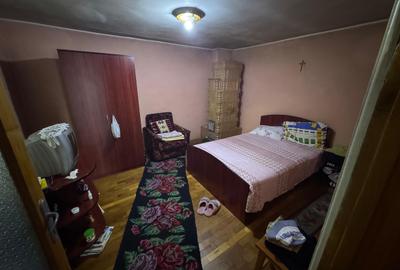 Casă cu 3 camere cu Teren 920 Mp în Roșu - 9