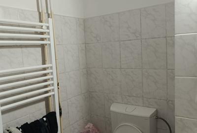 Apartament de vânzare, 2 camere, zona Între Lacuri, etaj 2 - 4