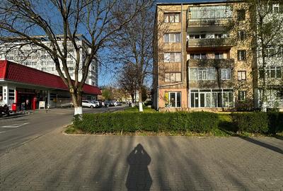Inchiriez spatiu comercial Micro 4 - 3