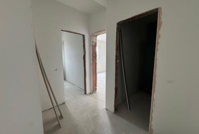 Apartament cu 3 camere semidecomandat în Plopi - 5