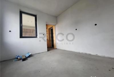 Casă cu 3 camere cu Teren 440 Mp în Central - 11