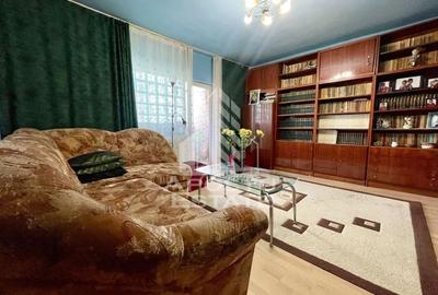 Apartament cu 3 camere decomandat, mobilat în Soarelui