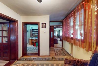 Casă individuală cu 6 camere cu Canalizare în Moșnița Veche - 12