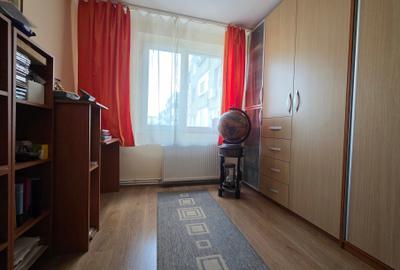 Apartament cu 3 camere decomandat, mobilat în Crângași - 20