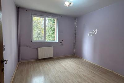 Titan 2 Camere Etaj 1 49 Mp Bloc Reabilitat 10 Min Metrou 10 Min Parc IOR - 1