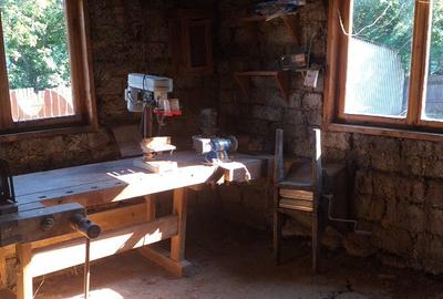 Casa, teren ?i anexe. In Boto?ani, Un?eni, Burle?ti - 8