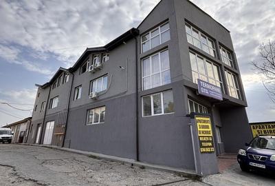 Spațiu comercial, de 70 mp, în Central - 4