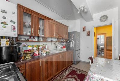 Apartament cu 3 camere decomandat în Iancului - 20