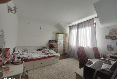 Casă cu 4 camere în Șimnicu de Jos - 8