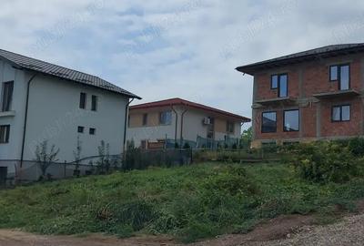 Teren de 489 mp, în Bucium - 6