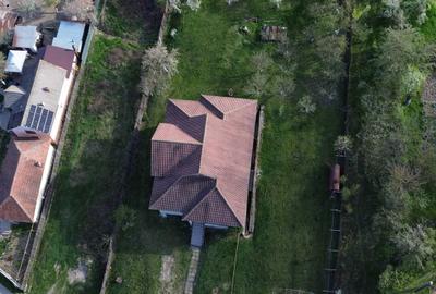 Casă cu 4 camere în Bărbătești - 8